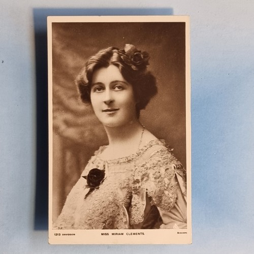 Edwardian actress postcard - actress,