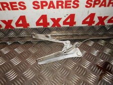 BFD016885 2010 MITSUBISHI L200 2.5 D-ID SINGLE CAB BONNET HINGES