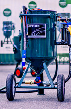 XDEMO LARGE 100LTR BLAST MACHINE HEAVY DUTY BLAST CARS/WALLING/BOATS/PLANT/FAST