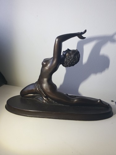 Antique patinated bronze - patinated,