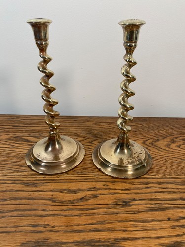Pair antique brass barley - a,