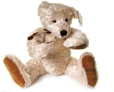 Russ Brentton Bear, Vintage Limited Edition with signed paw. VERY RARE Retired 