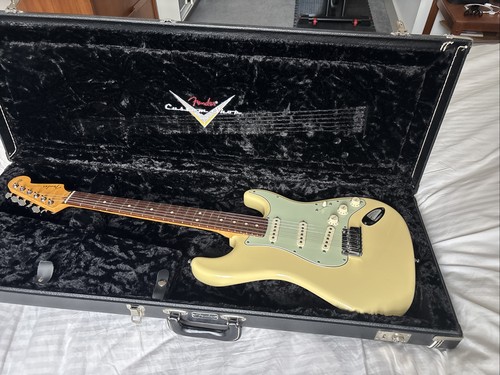 Fender stratocaster custom - fender,