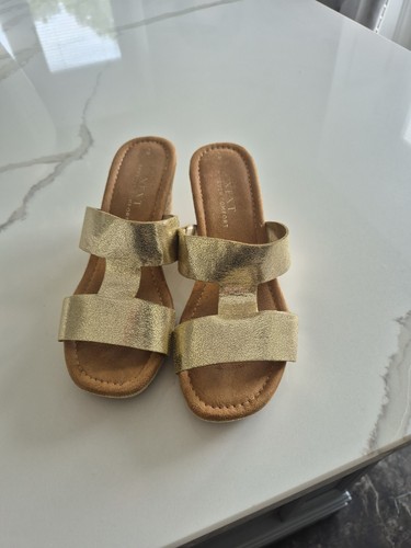 Next gold wedges - next, size