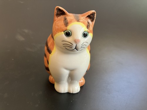 Quail ceramic seated - seated, ginger