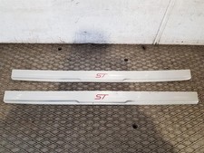 2004-2007 MK2 FORD FOCUS FRONT SILL PLATE COVER PAIR RH + LH