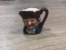 Royal Doulton - Tiny Hand