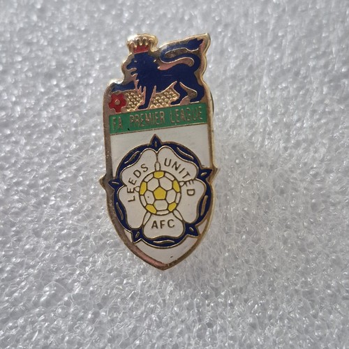 Leeds united badge - leeds,