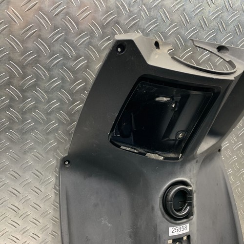 Leg shield interior - leg,