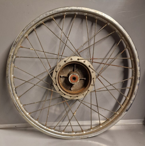 Yamaha dt125 front wheel - yamaha,