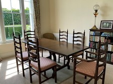 Lovely extending table and six