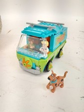 LEGO Scooby-Doo the Mystery Machine 75902 With Figures Unboxed 