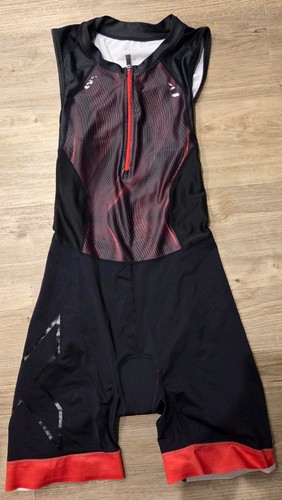 2xu medium ladies trisuit - medium,