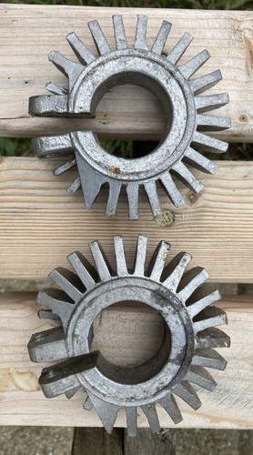 Triumph finned exhaust clamps