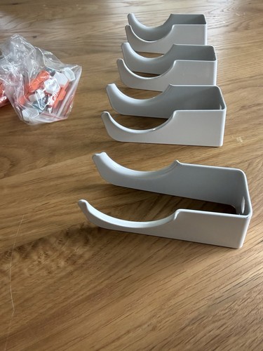 Column radiator bracket - 3,
