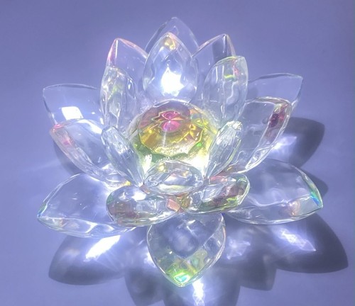 Faceted crystal glass lotus - crystal,