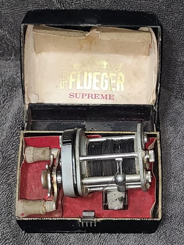 1960 pflueger 1576 - 1960's,