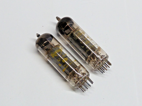 Mullard ul84 valves - x,