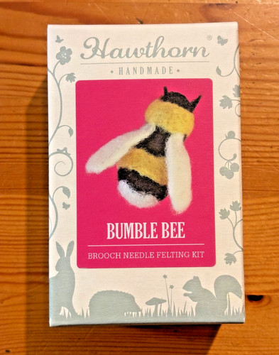 Bumble bee brooch - bumble,
