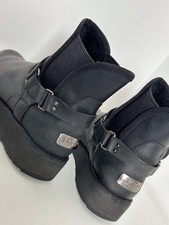 Boots Ugg Size 7.5