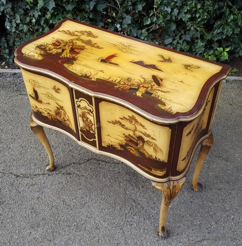 Chinoiserie side table - side,