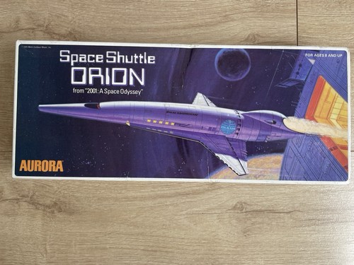 Rare vintage 1975 space - rare,