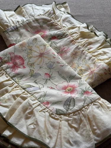 Pair pillowslips - pair, pillowslips.