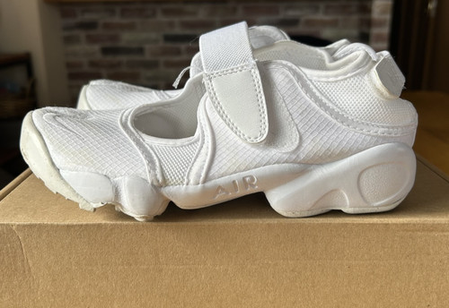 Nike air rift white women - nike,