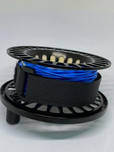 Adjustable spool holder - holder,, fly