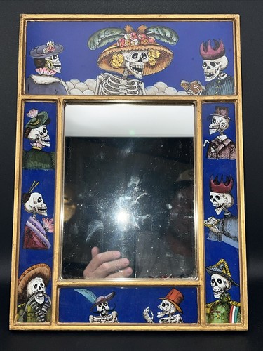 Day the dead mirror - day,
