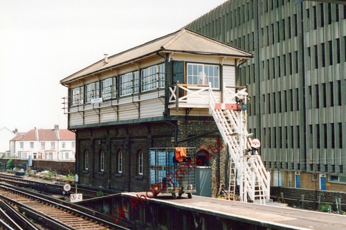 Photo railway 6x4 eastbourne - railway,