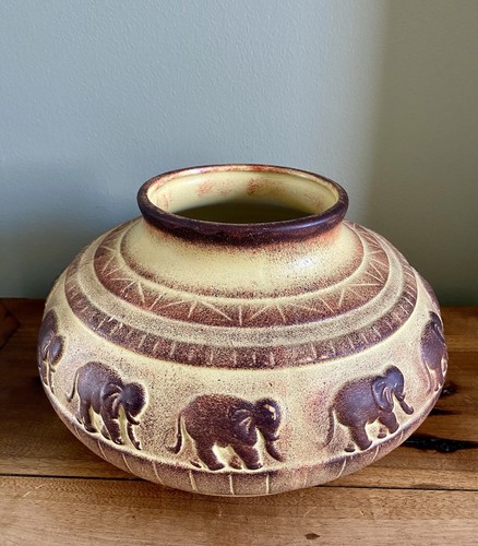 Vintage studio pottery - studio,