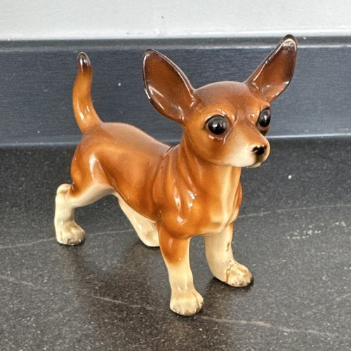 Chihuahua dog figurine - dog,