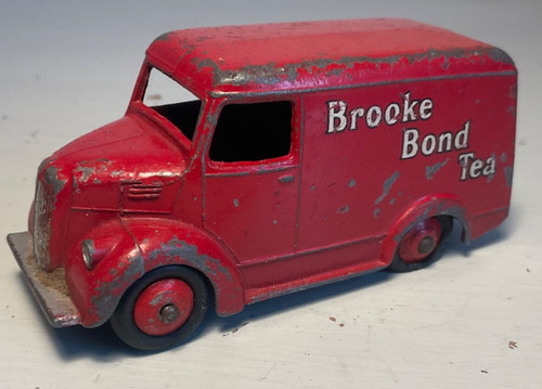 Dinky toys trojan - toys, delivery