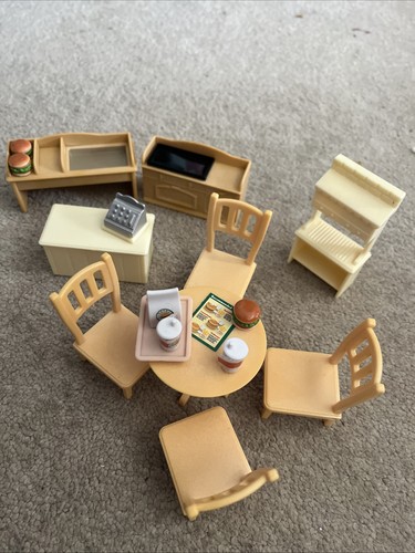 Sylvanian families burger - families,