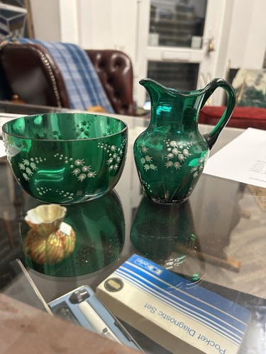 Late victorian emerald - a,