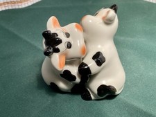 Hugging Cows  Salt & Pepper