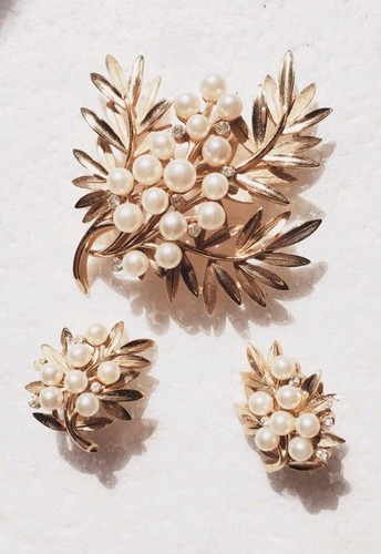 Vintage trifari 1960s - vintage,