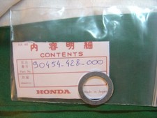 Washer (D20) on kick shaft of