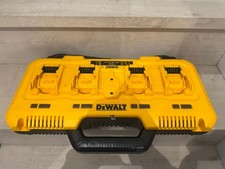 DEWALT DCB104 18V Multiport