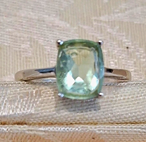 Tucson green fluorite 925 - tucson,