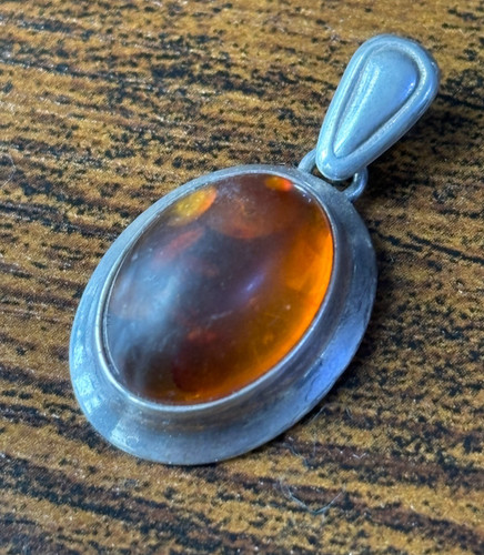 Oval baltic amber pendant set - amber,
