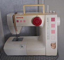 TOYOTA FSR21 RS SERIES A SEWING MACHINE WITH CABLE/FOOT PEDAL : VIDEO PROVIDED 
