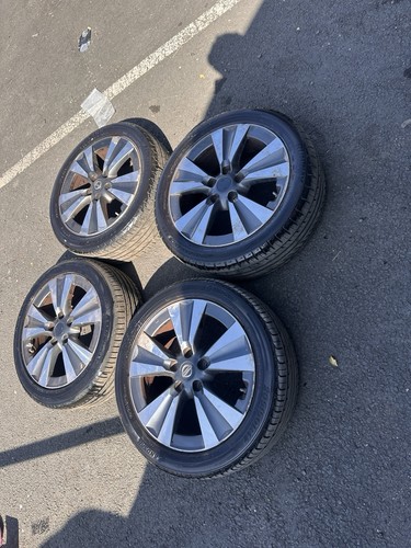 Nissan pulsar 2014 1018 wheels - nissan,