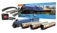 Hornby R1282M Class A4 4-6-2