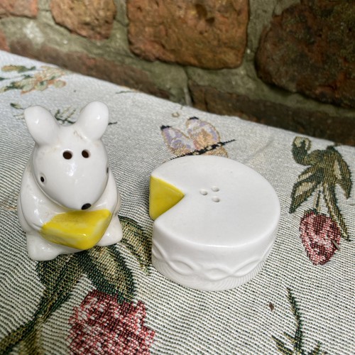 Vintage mouse cheese - vintage,