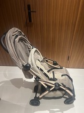 Leclerc Influencer pram & newborn bassinet 