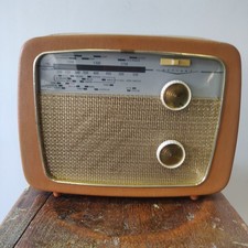 Vintage 1950s /60s Defiant radio ( co op wholesale society) amazing condition!!