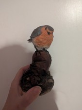 ROBIN BIRD ORNAMENT wild bird figurine