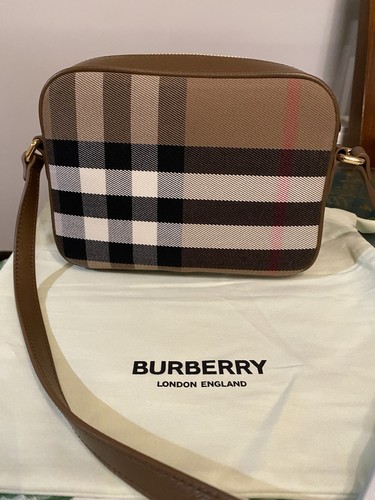 Burberry small camera - burberry,